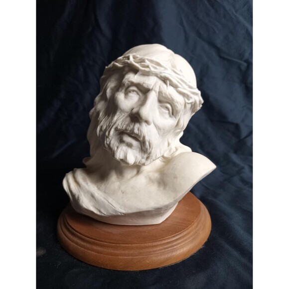 Suffering Jesus With Thorn Crown Statue Sculpture Bust On Hardwood Base - Picture 3 of 10